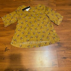 Brand New!!! Beautiful floral peasant blouse